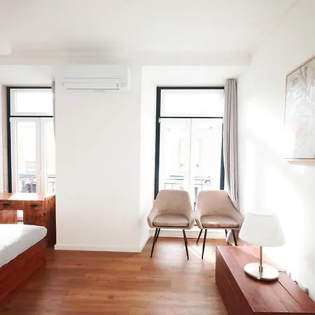Intendente 3bedroom With Balcony Apartment Lisbon