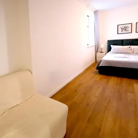 Apartment Intendente 3bedroom With Balcony *