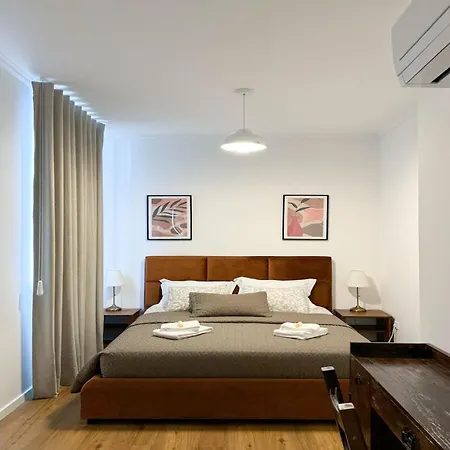 Intendente 3bedroom With Balcony Apartment