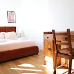 Intendente 3bedroom With Balcony דירה ליסבון