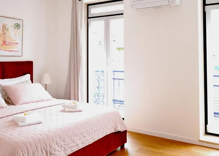 Intendente 3bedroom With Balcony Apartment *